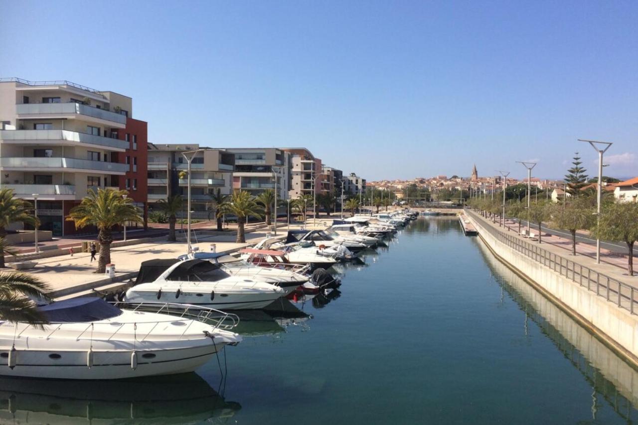 Chic Appart Du Port Fréjus מראה חיצוני תמונה